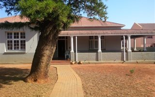 250 m² Office Space in Rustenburg Central