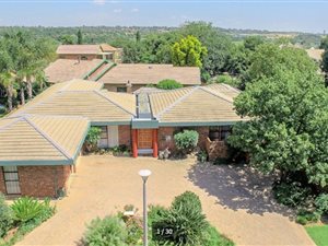 4 Bed House in Blue Gill