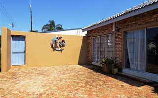 7 Bedroom House in Rayton