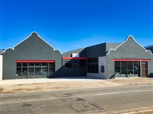 923 m² Commercial space in George Central