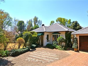 4 Bed House in Craighall Park