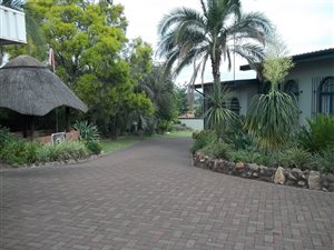 5 Bed House in Amiel Park
