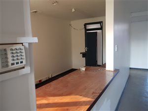 370 m² Office Space in New Germany