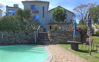 6 Bedroom House in Knysna Central