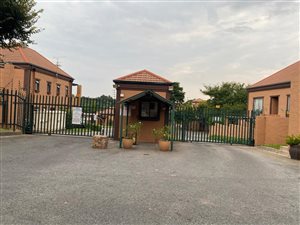 3 Bed Apartment in Sundowner