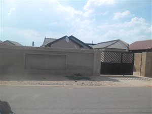 2 Bed House in Bram Fisherville