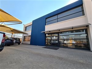 700 m² Industrial space in Chloorkop