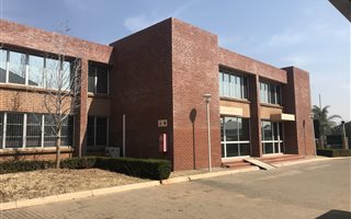 1500 m² Industrial space in Hennopspark