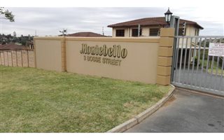 3 Bedroom Townhouse in Pinetown Central