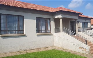 3 Bedroom House in Modelpark