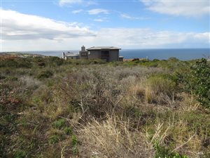 980 m² Land available in Village On Sea