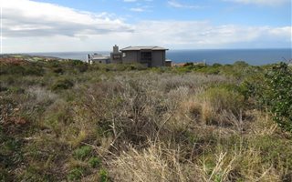 980 m² Land available in Village On Sea