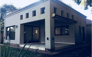 3 Bedroom House in Hartbeespoort Dam
