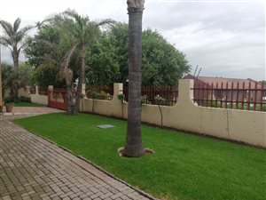 5 Bed House in Secunda Central