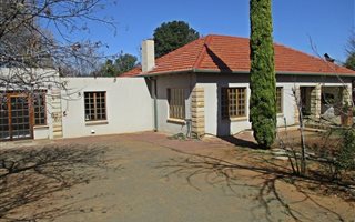 3 Bedroom House in Westdene