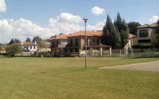 1000 m² Land available in Three Rivers East