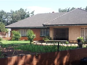3 Bedroom House in Vanderbijlpark CW6