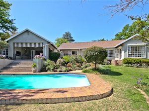 5 Bed House in River Club
