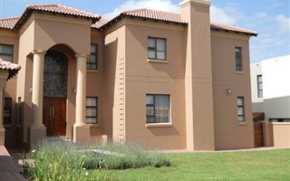4 Bedroom House in Midlands Estate