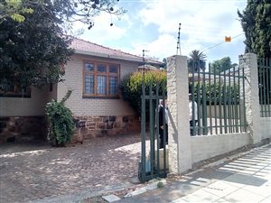 3 Bed House in Kensington
