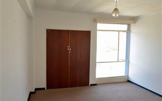 2 Bedroom Flat in Krugersdorp Central
