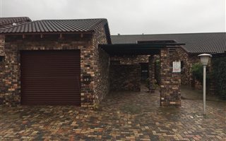 3 Bedroom Townhouse in Newton Park