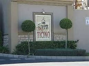 1 Bed Apartment in Douglasdale