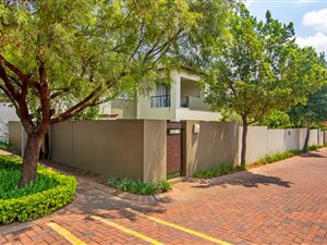3 Bed Apartment in Broadacres