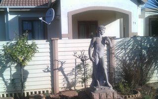 3 Bedroom Apartment in Vanderbijlpark Central
