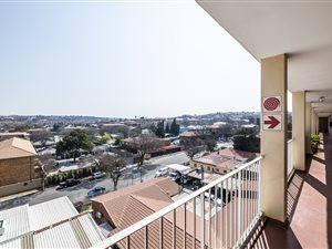 2 Bed Apartment in Alberton