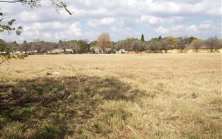 1015 m² Land available in Klipwater