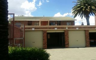 3 Bedroom Townhouse in Bloemfontein