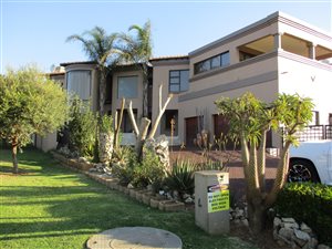 4 Bed House in Pinehaven