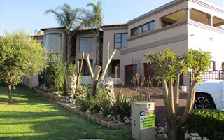 4 Bedroom House in Pinehaven