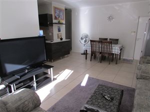 3 Bed Apartment in Greenstone Crest