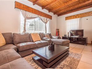 4 Bed House in Westdene