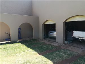 2 ha Farm in Randfontein