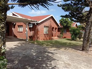 4 Bed House in Aquadene