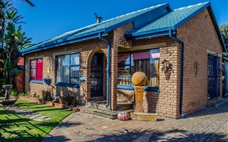 3 Bedroom House in Krugersdorp West
