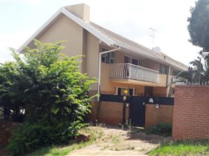 10 Bed House in Arcadia