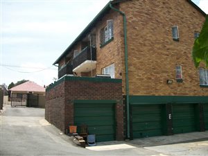 8 Bedroom Flat in Delville