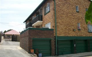 8 Bedroom Flat in Delville