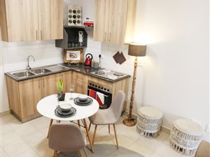 1 Bed Apartment in Halfway House