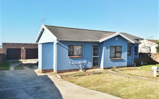 3 Bedroom House in Heath Park