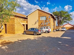 1 Bed Apartment in Lotus Gardens