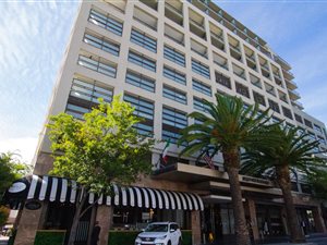 3 Bed Apartment in Cape Town City Centre