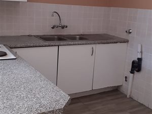 2 Bed Townhouse in Helderkruin