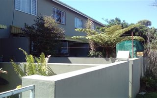 2 Bedroom Duplex in Woodlands