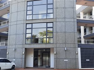 117 m² Office Space in Somerset Park