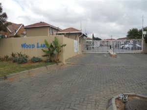 2 Bed Apartment in Glen Marais